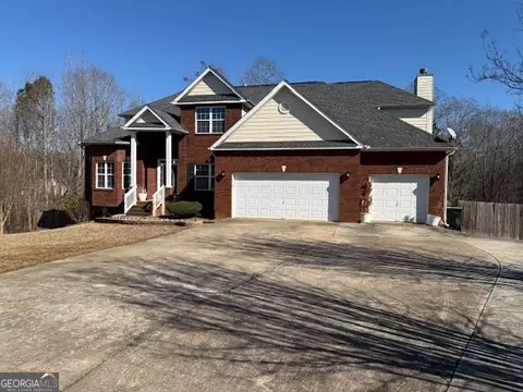 Exterior - 1209 Pendley Pt, Hampton, GA 30228 photo 2 of 14