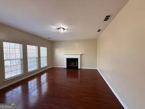 Living - 1209 Pendley Pt, Hampton, GA 30228 photo 4 of 13