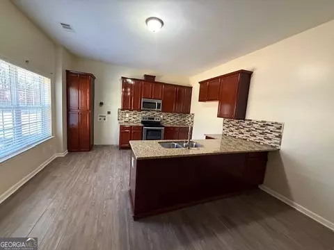 Kitchen - 1209 Pendley Pt, Hampton, GA 30228 photo 2 of 2