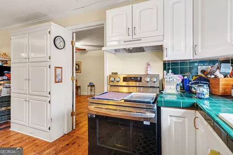 Kitchen - 1497 Harris Rd, Jasper, GA 30143 photo 3 of 3