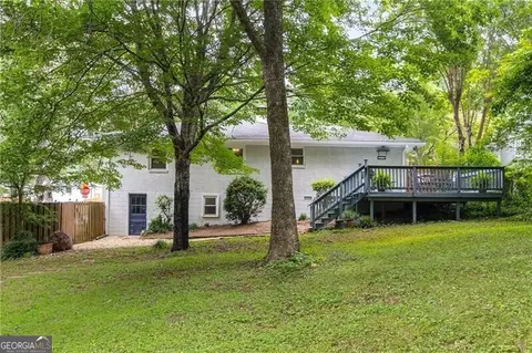 1060 Pinedale Dr SE, Smyrna, GA 30080