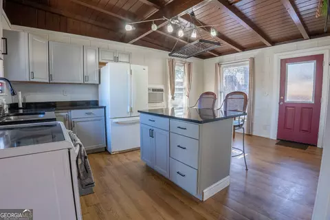 Kitchen - 199 Cherokee Dr, Jackson, GA 30233 photo 1 of 4