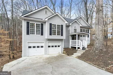 184 Pioneer Trl, Dallas, GA 30132
