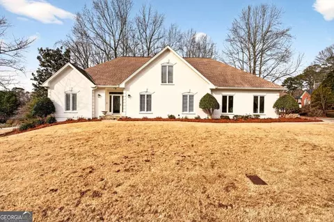 6100 Lackland Ct, Peachtree Corners, GA 30092