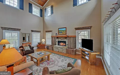 Living - 29 Cottage Ln, Toccoa, GA 30577 photo 2 of 2