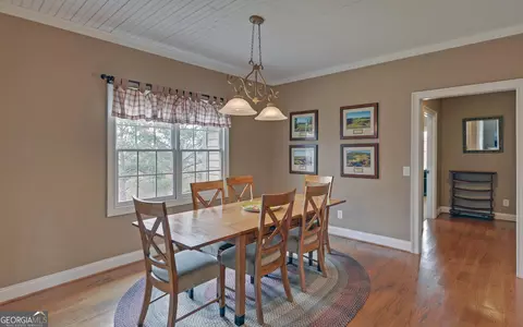 Dining - 29 Cottage Ln, Toccoa, GA 30577 photo 1 of 2
