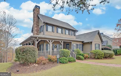 Exterior - 29 Cottage Ln, Toccoa, GA 30577 photo 2 of 12