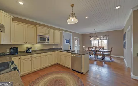 Kitchen - 29 Cottage Ln, Toccoa, GA 30577 photo 3 of 3