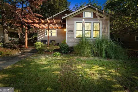 1677 Neely Ave, East Point, GA 30344