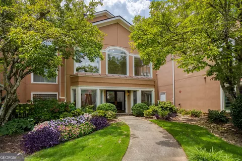 5312 Brooke Ridge Dr, Atlanta, GA 30338