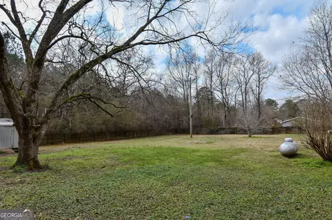 Exterior - 550 Gresham Rd, Zebulon, GA 30295 photo 5 of 10