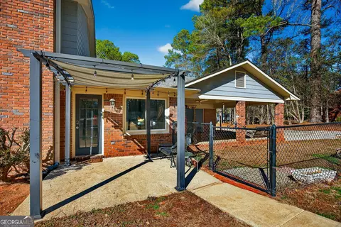 Exterior - 214 Willowcrest Way, Lagrange, GA 30240 photo 2 of 10