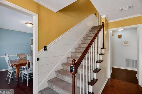 Entry Way - 214 Willowcrest Way, Lagrange, GA 30240 photo 3 of 3