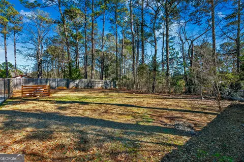 Exterior - 214 Willowcrest Way, Lagrange, GA 30240 photo 9 of 10