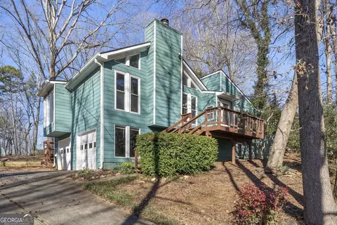 5473 Gibson Dr, Acworth, GA 30102