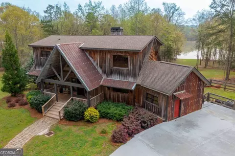 142 Holland Dam Dr, Maysville, GA 30558