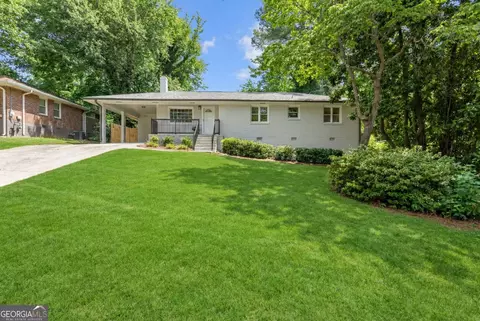 555 Virginia Pl SE, Marietta, GA 30067