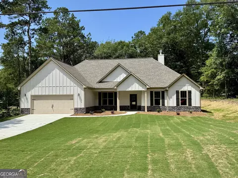 100 Hunters Chase Ct, Eatonton, GA 31024
