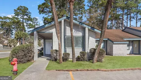 910 Brett Dr #114, Hinesville, GA 31310
