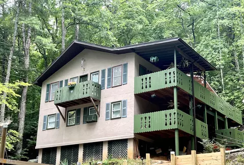 113 Ber Weg, Helen, GA 30545