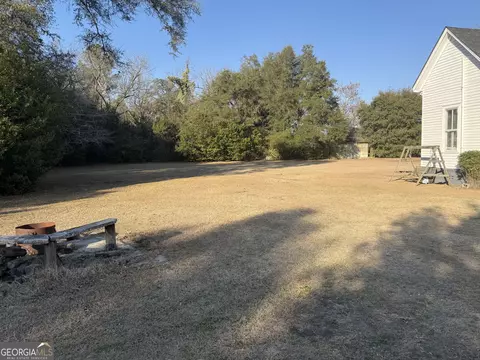 Exterior - 315 Pine Ave, Pinehurst, GA 31070 photo 4 of 4