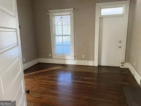 Living - 315 Pine Ave, Pinehurst, GA 31070 photo 2 of 4