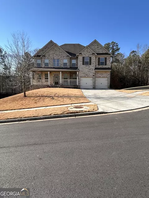 3863 Dragon Fly Ln, Loganville, GA 30052