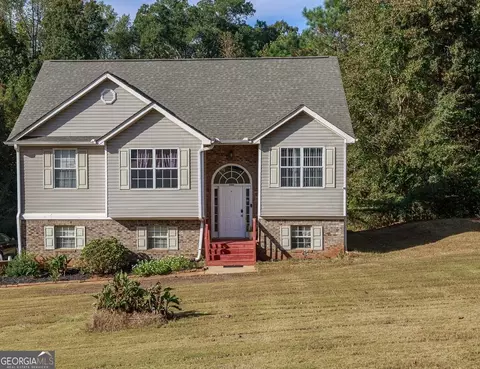 45 Avery Dr, Covington, GA 30016