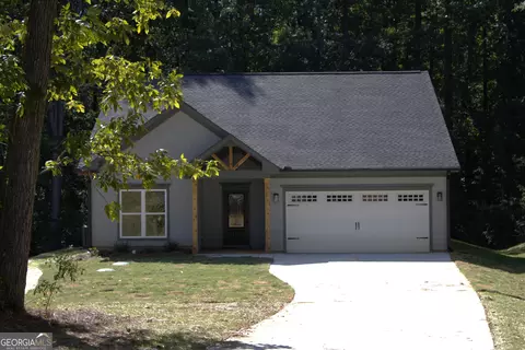 251 N Point Cir, Hartwell, GA 30643