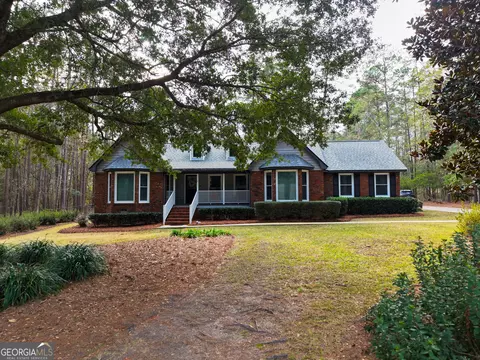 102 Leonards Dr, Thomasville, GA 31792