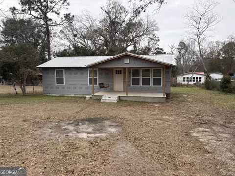 4 Slaton St, Alamo, GA 30411