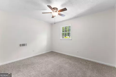 Bedroom - 223 Pinehaven Dr, Lagrange, GA 30240 photo 2 of 7