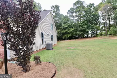 Exterior - 190 Roundtree Way, Williamson, GA 30292 photo 9 of 22