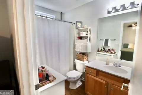 Bath - 190 Roundtree Way, Williamson, GA 30292 photo 5 of 6