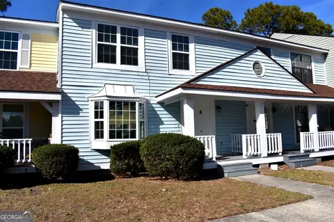 912 Pineland Ave #6, Hinesville, GA 31313