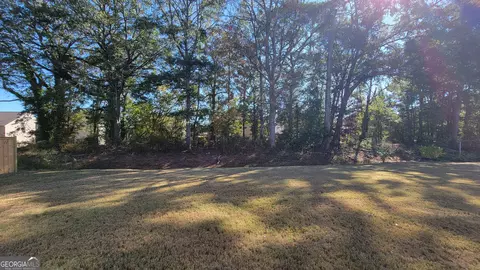 Exterior - 5652 Laney Dr, Rex, GA 30273 photo 2 of 4