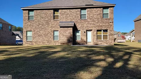 Exterior - 5652 Laney Dr, Rex, GA 30273 photo 3 of 4