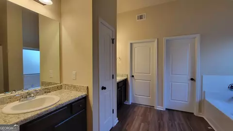 Entry Way - 5652 Laney Dr, Rex, GA 30273 photo 12 of 18