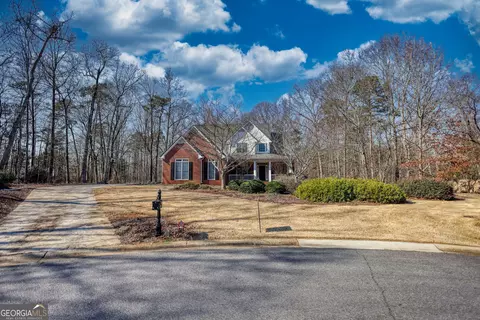 1000 Holcomb Ct, Bogart, GA 30622