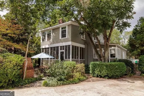 1697 Milledge Ave, Athens, GA 30605