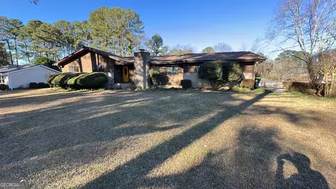 722 Mundys Mill Rd, Jonesboro, GA 30238