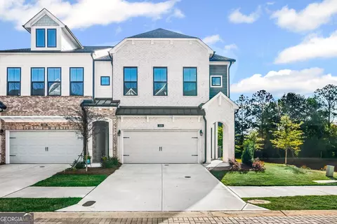 320 Walker Ave, Roswell, GA 30076