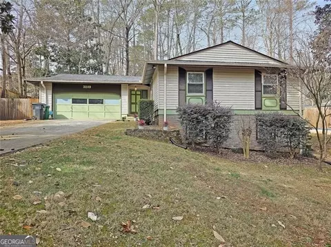 3289 Oak Dr, Lawrenceville, GA 30044