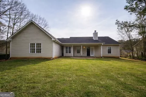 Exterior - 145 Brighton Dr, Covington, GA 30016 photo 2 of 3