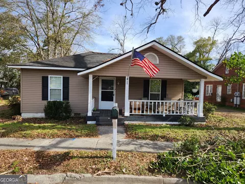 50 Cedar St, Metter, GA 30439