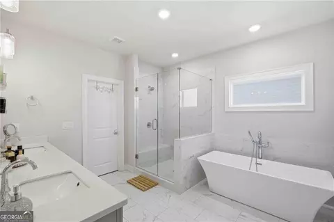 Bath - 303 Mcdaniel Pl, Canton, GA 30115 photo 7 of 9