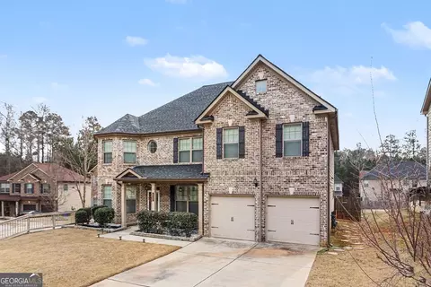 Exterior - 622 Stream Ct, Fairburn, GA 30213 photo 4 of 11