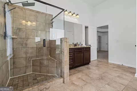 Bath - 622 Stream Ct, Fairburn, GA 30213 photo 4 of 5