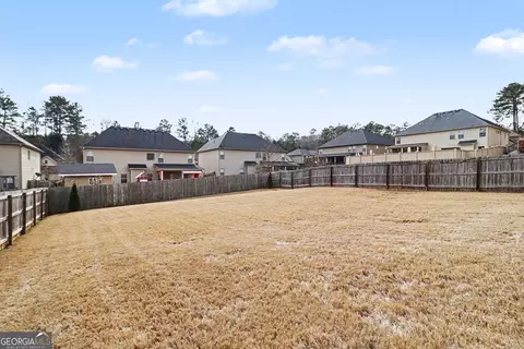 Exterior - 622 Stream Ct, Fairburn, GA 30213 photo 10 of 11