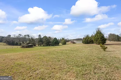 Exterior - 555 Hubbard Rd, Carnesville, GA 30521 photo 15 of 16